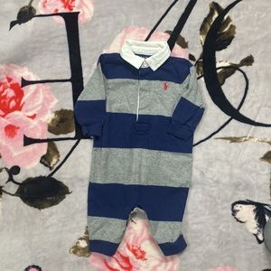 blue and gray striped polo collar outfit.